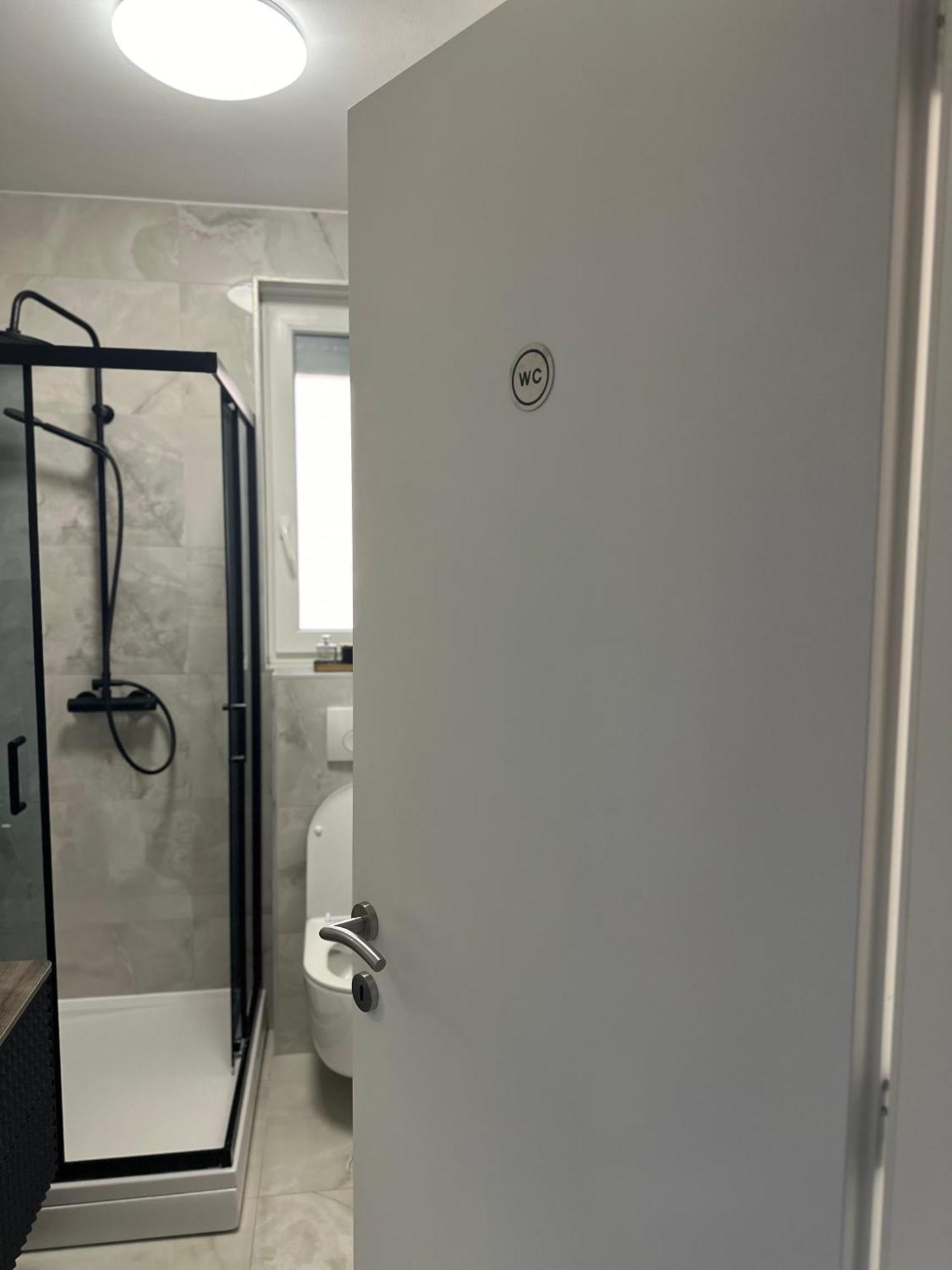 Apartman “Manhattan” Krizevci Exterior photo